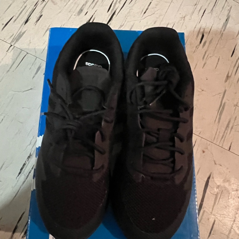 Adidas - Picture 7 of 7